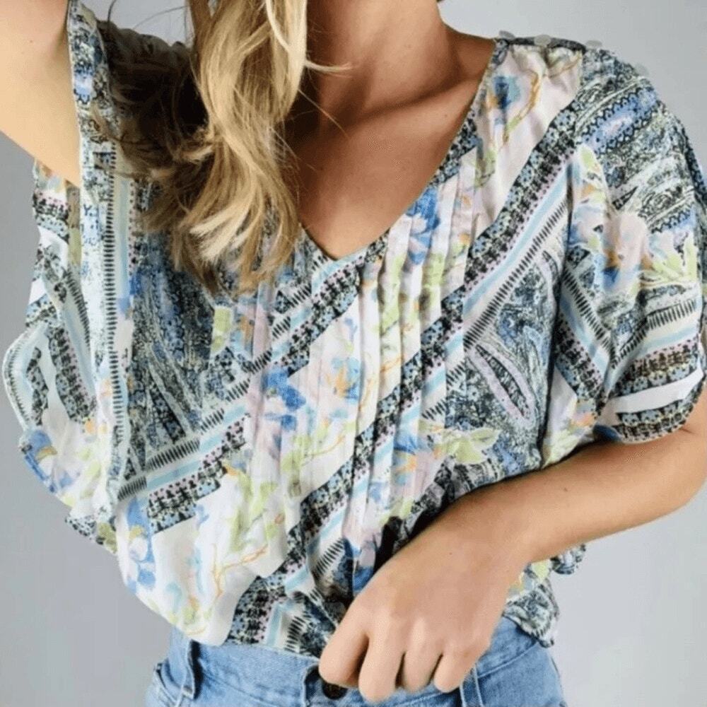 Maeve Maya Top Womens Size 6  Floral Pintuck Flutter Sleeve Boho Blouse